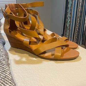 Lucky brand short wedges